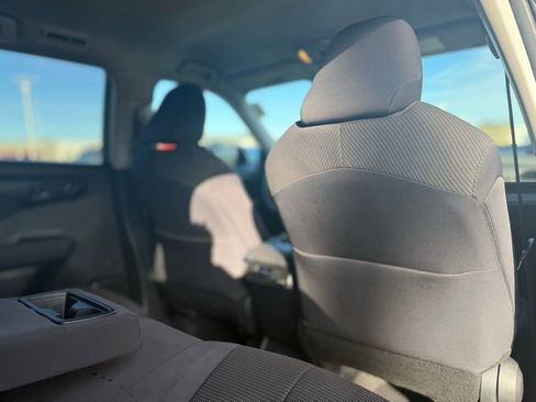 Used 2024 Toyota Highlander LE image 20