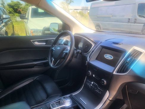 Used 2019 Ford Edge SEL w/ Equipment Group 201A FWD image 10
