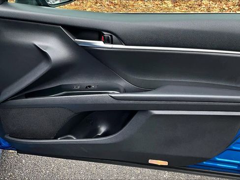 Certified 2018 Toyota Camry SE w/ Protection Package (Q2) image 20