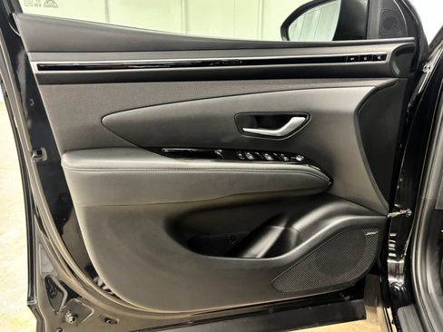 Used 2023 Hyundai Tucson Limited w/ Cargo Package AWD/4WD image 17