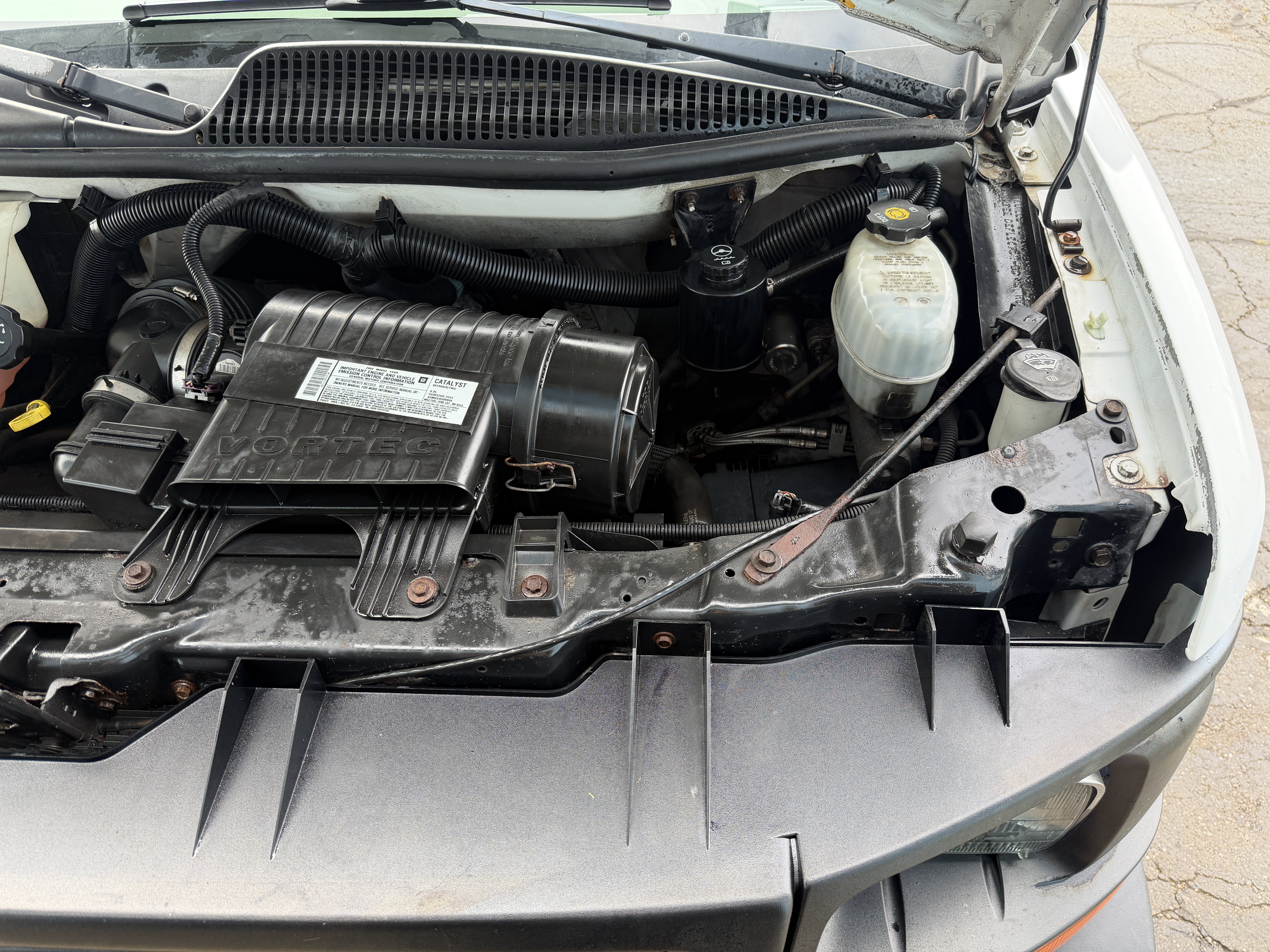 Used 2008 GMC Savana 3500 RWD image 21