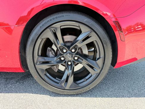 Used 2017 Chevrolet Camaro SS RWD image 31