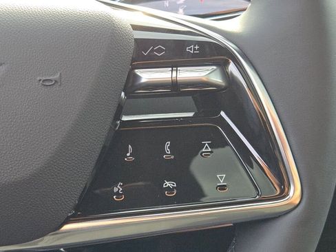 New 2026 Cadillac Lyriq Premium Luxury w/ LPO, Floor Liner Package AWD/4WD image 30