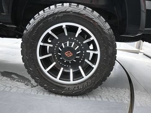 Used 2020 Ford F250 Lariat w/ Lariat Ultimate Package AWD/4WD image 18