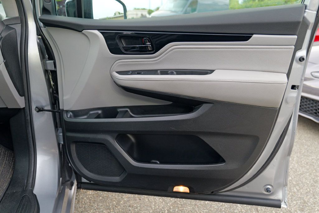 Used 2024 Honda Odyssey Elite image 36