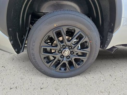 New 2026 Toyota Tundra SR5 RWD image 32