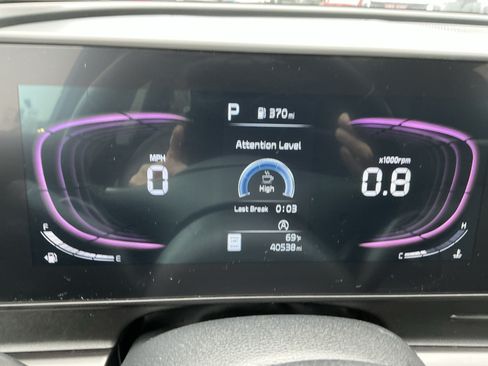 Used 2025 Kia Sportage EX w/ Premium Package AWD/4WD image 19