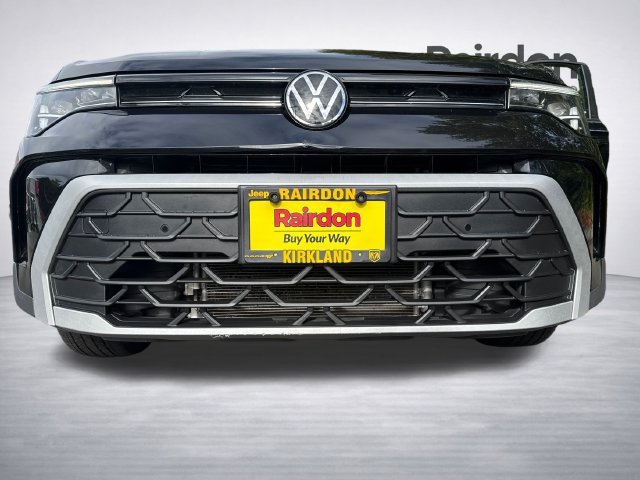 Used 2025 Volkswagen Taos SE FWD image 29
