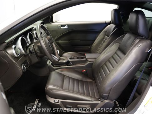 Used 2008 Ford Mustang Shelby GT500 RWD image 39