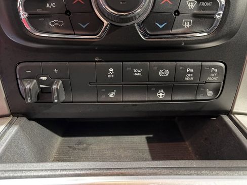 Used 2016 RAM 2500 Big Horn image 30