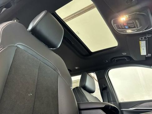 New 2026 Jeep Grand Cherokee L 4WD image 15