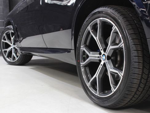 Used 2023 BMW X5 xDrive40i w/ M Sport Package image 23