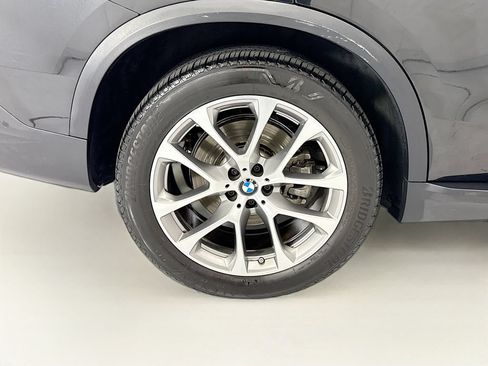 Used 2024 BMW X5 xDrive40i w/ Premium Package AWD/4WD image 32