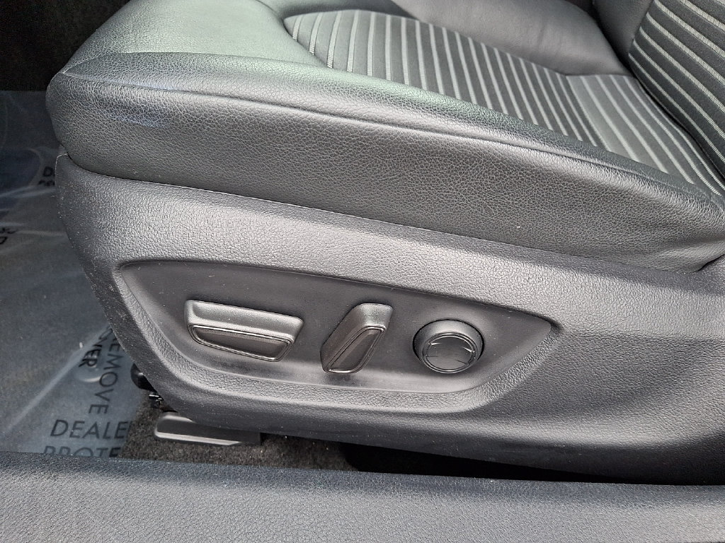 Certified 2024 Toyota Camry SE FWD image 15