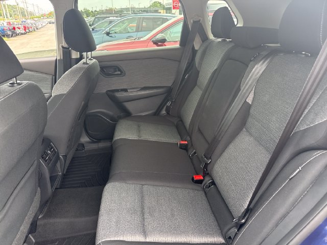 Used 2021 Nissan Rogue S FWD image 14