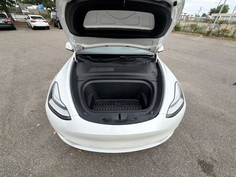 Used 2021 Tesla Model Y Long Range AWD/4WD image 18