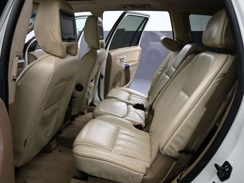 Used 2013 Volvo XC90 3.2 image 16