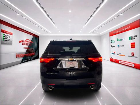 Used 2022 Chevrolet Traverse LS image 7