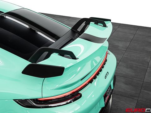 Used 2022 Porsche 911 GT3 RWD image 18