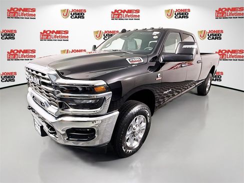 Used 2025 RAM 2500 Big Horn image 16