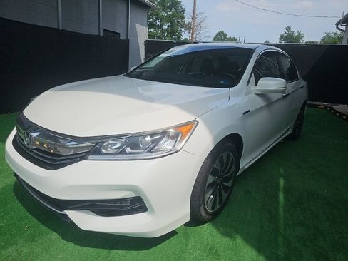 Used 2017 Honda Accord EX-L image 5
