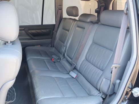 Used 2001 Toyota Land Cruiser AWD/4WD image 32