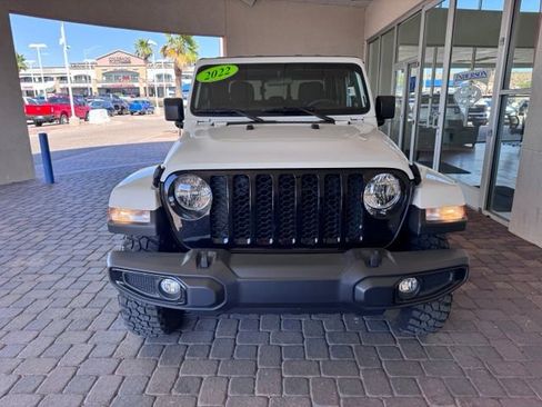 Used 2022 Jeep Gladiator Sport AWD/4WD image 8