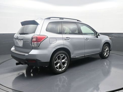 Used 2017 Subaru Forester 2.5i Touring w/ Popular Package #2 image 7
