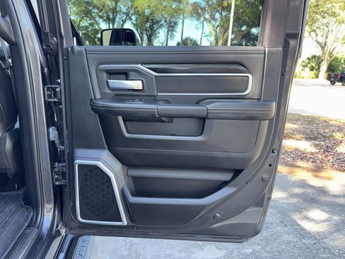Used 2019 RAM 2500 Laramie w/ Night Edition AWD/4WD image 25