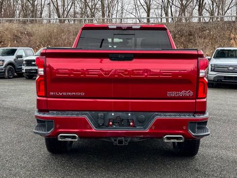 Used 2021 Chevrolet Silverado 1500 High Country w/ Technology Package image 4