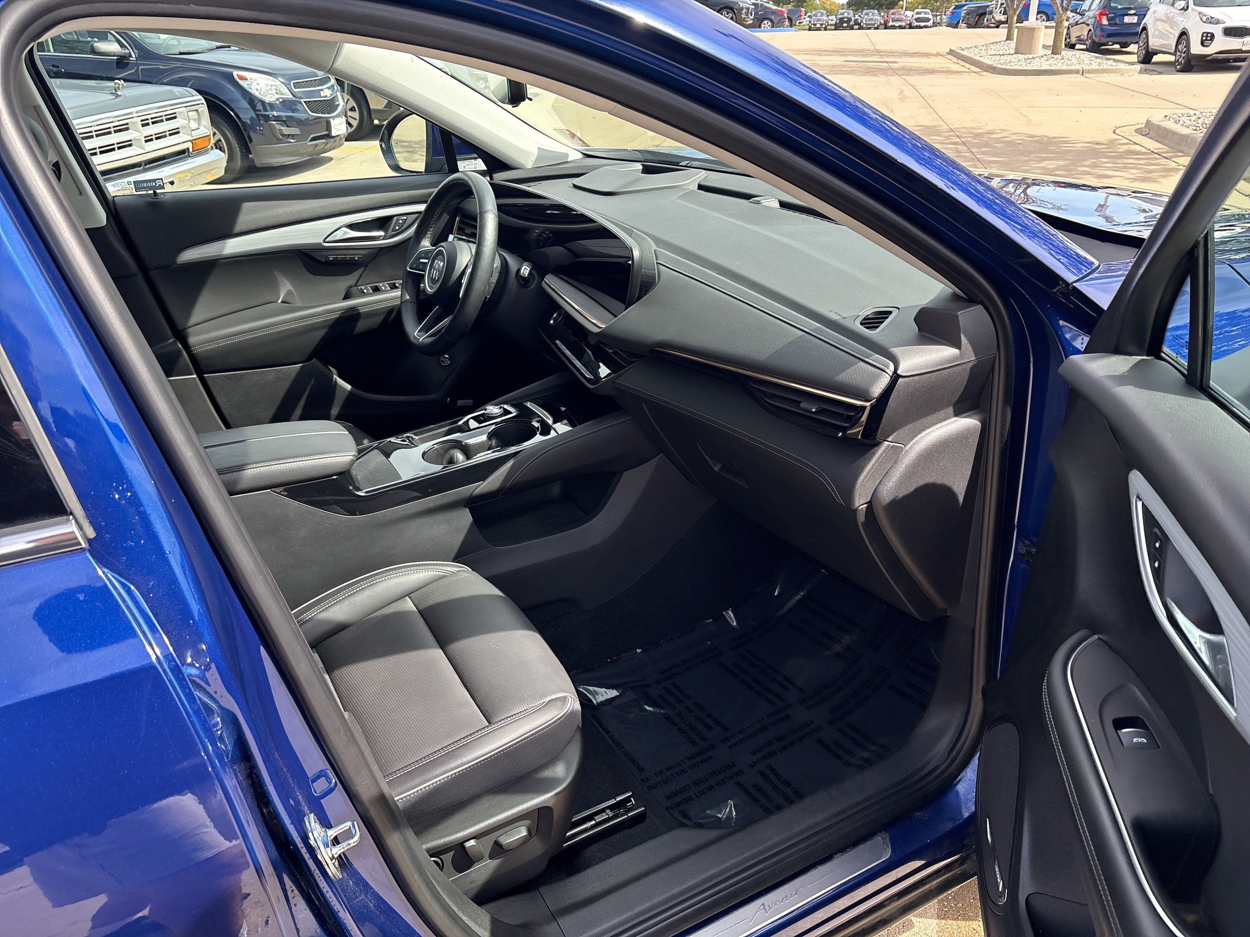 Used 2024 Buick Envision Avenir AWD/4WD image 13