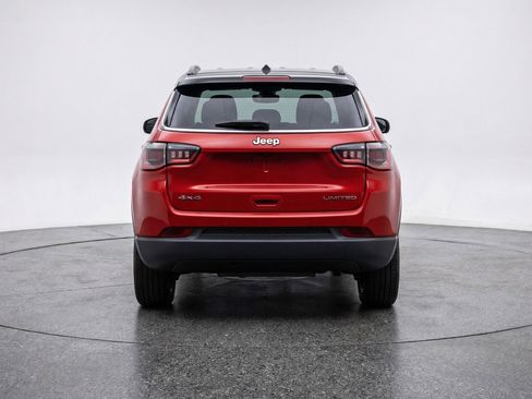 Used 2025 Jeep Compass Limited AWD/4WD image 7