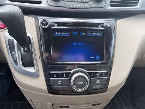 Used 2014 Honda Odyssey Touring image 18