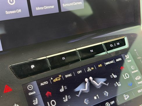 Used 2024 Maserati Grecale Trofeo AWD/4WD image 23