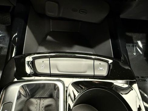 New 2026 Chevrolet Trax LT w/ LT Convenience Package FWD image 36