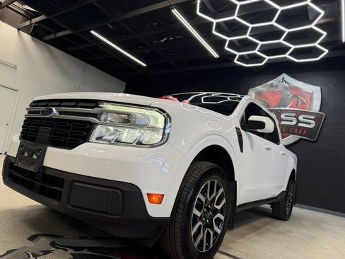 Used 2023 Ford Maverick Lariat w/ Lariat Luxury Package FWD image 3