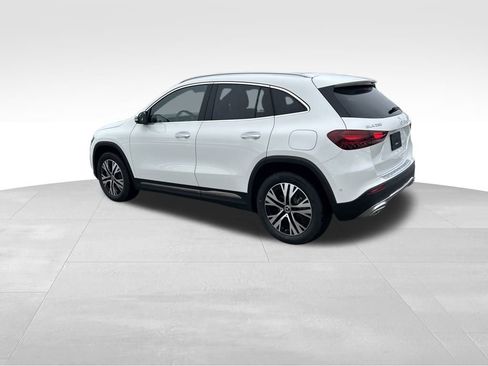 New 2026 Mercedes-Benz GLA 250 4MATIC image 3