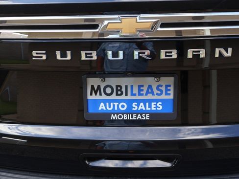 Used 2023 Chevrolet Suburban LS RWD image 28