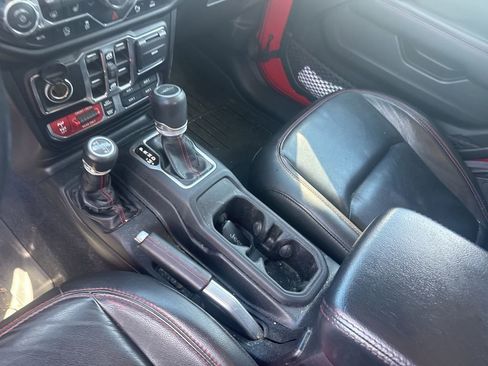 Used 2020 Jeep Gladiator Rubicon image 10