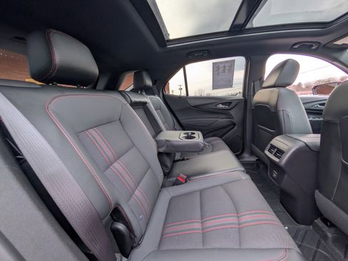 Used 2024 Chevrolet Equinox RS w/ LPO, Floor Liner Package image 44