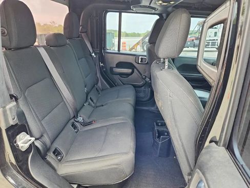 Used 2021 Jeep Gladiator Sport AWD/4WD image 10