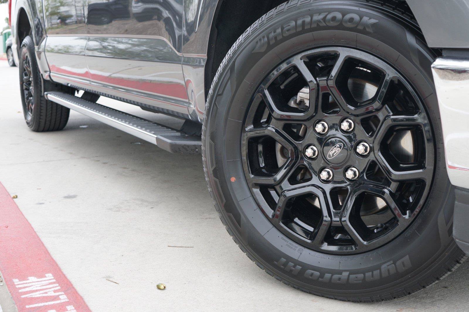 Used 2021 Ford F150 XLT w/ Equipment Group 302A High RWD image 2