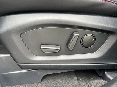 New 2026 Ford Explorer ST-Line w/ ST-Line Street Pack AWD/4WD image 14