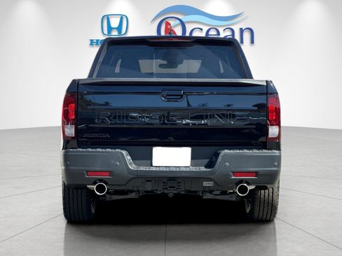 New 2026 Honda Ridgeline Black Edition image 4
