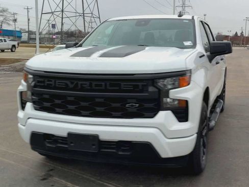 Used 2023 Chevrolet Silverado 1500 Custom w/ Rally Edition image 7