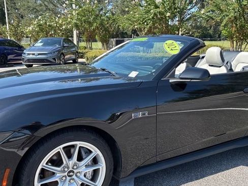 Used 2024 Ford Mustang GT Premium image 18