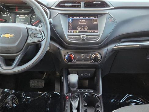 Used 2023 Chevrolet TrailBlazer LT image 15