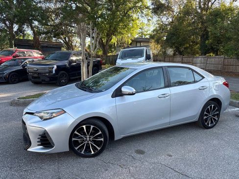 Used 2019 Toyota Corolla SE w/ Carpet Mat Package (TMS) image 3