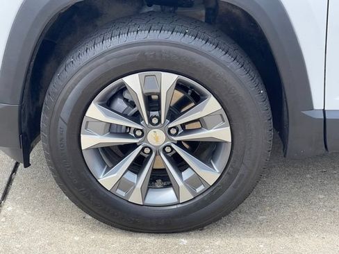 Certified 2026 Chevrolet Equinox LT FWD image 10