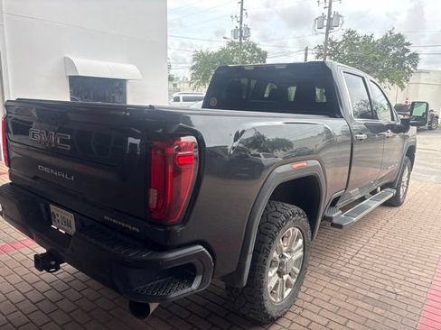 Used 2020 GMC Sierra 3500 Denali w/ Denali Ultimate Package AWD/4WD image 3